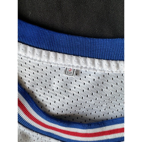 Tune Squad Space Jam Lola #10 Basketball Jersey Size S. 21 x 28 - Picture 3 of 3